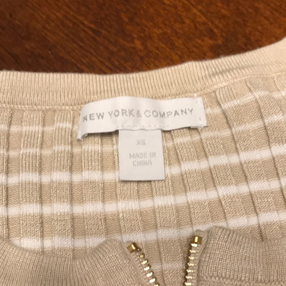 NY & Co. Sweater - Picture 4 of 4
